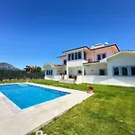 Luxury With Private Pool And Large Garden In Dalyan Villa *