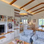 Luxury With Private Pool And Large Garden In Dalyan *